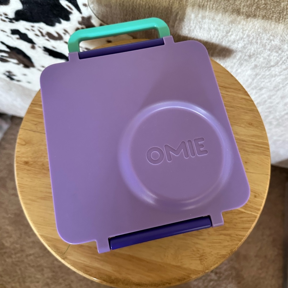 Bento style purple lunch box